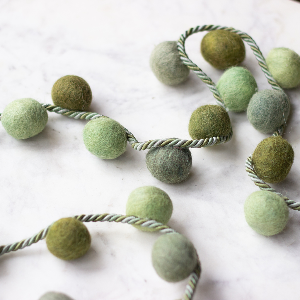 Pom Pom Garland