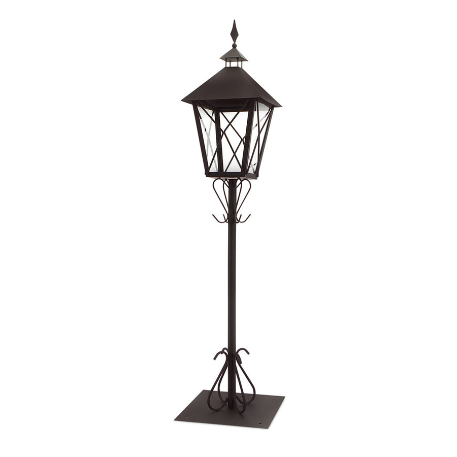 5.5’ Iron Street Lantern