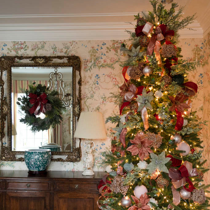 24" Hint of Mint Wreath
