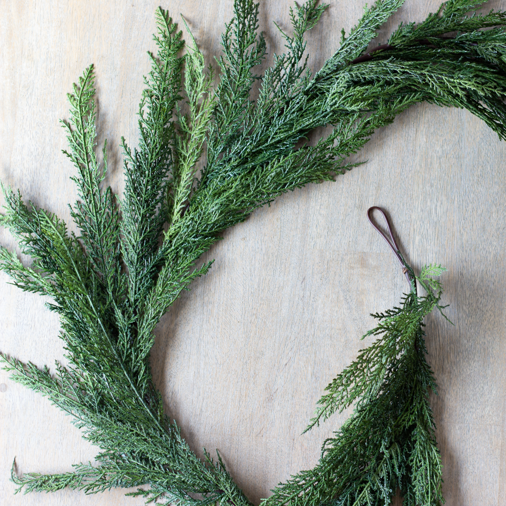 6' Cedar Garland