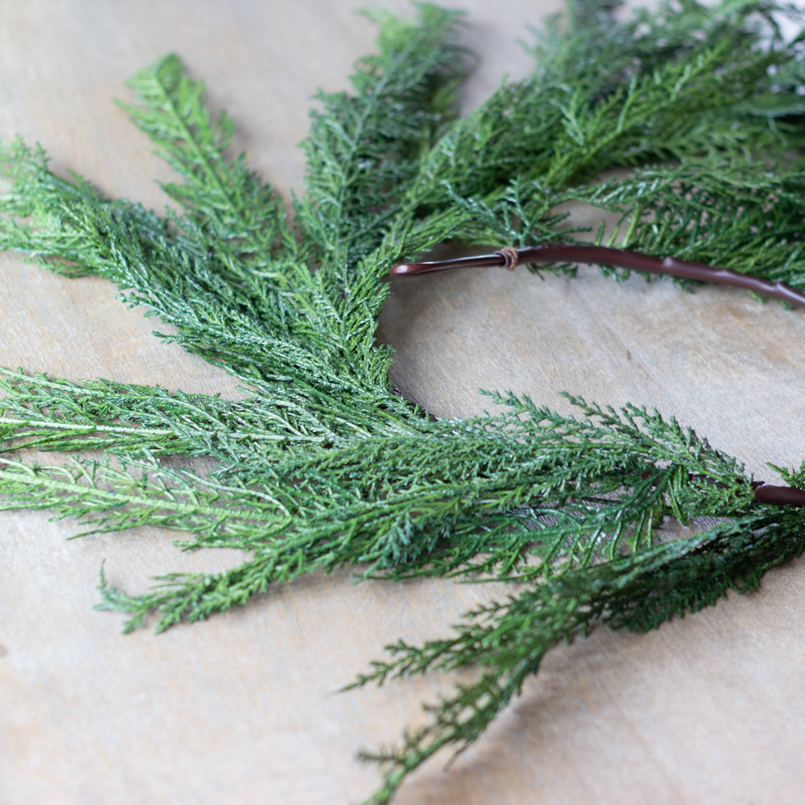 6' Cedar Garland